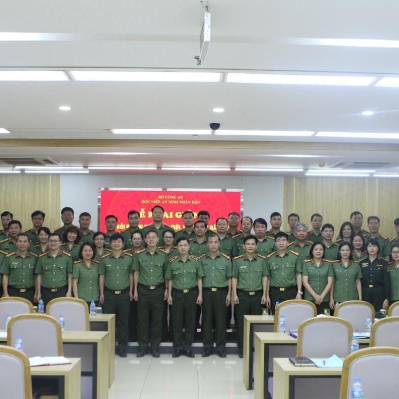 Khai giảng lớp Bồi dưỡng cập nhật kiến thức mới, kiến thức nâng cao cho Phó Trưởng phòng và tương đương lĩnh vực An ninh