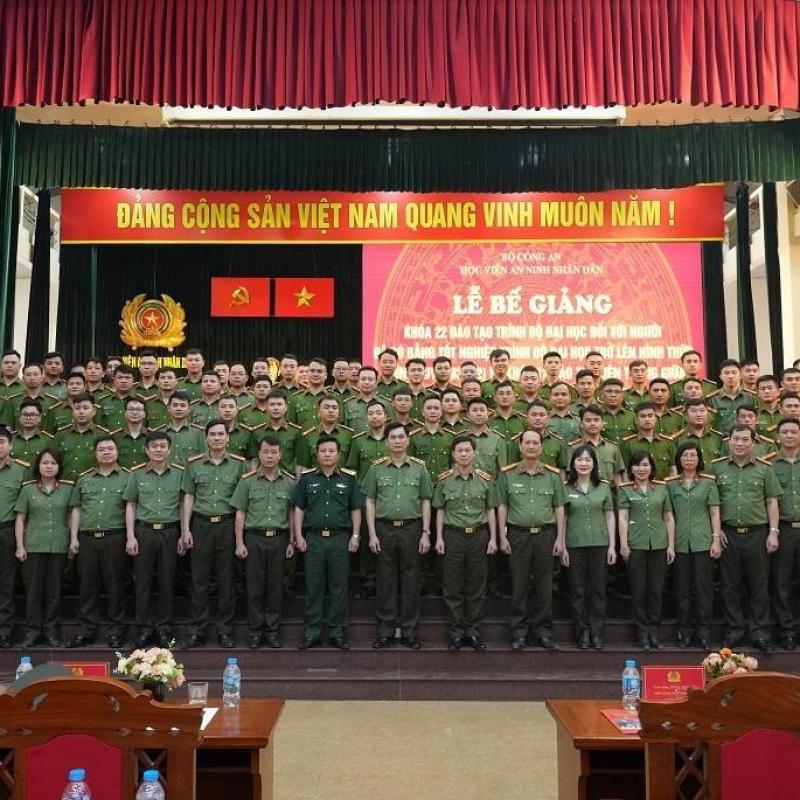 Học viện An ninh nhân dân tổ chức Lễ Bế giảng Khóa VB2K22 và LT12 - VLVH