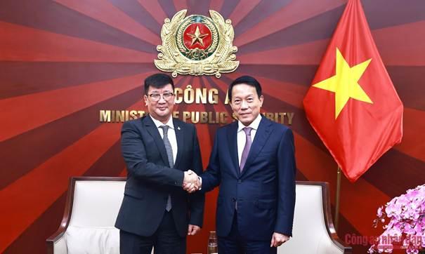 Bộ trưởng Lương Tam Quang tiếp Đại sứ Mông Cổ tại Việt Nam -0