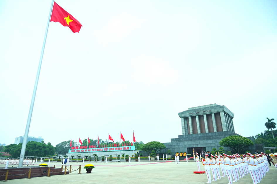Đoàn đại biểu Đảng ủy Công an Trung ương, Bộ Công an vào Lăng viếng Chủ tịch Hồ Chí Minh