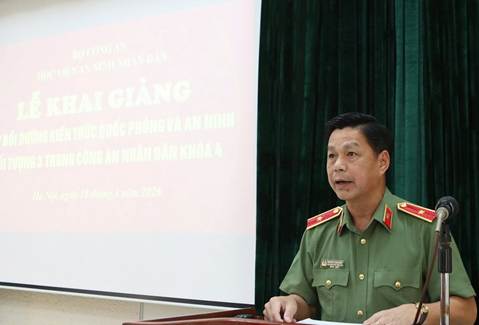 Tổ chức thành công các khóa Bồi dưỡng kiến thức quốc phòng và an ninh đối tượng 3 trong Công an nhân dân