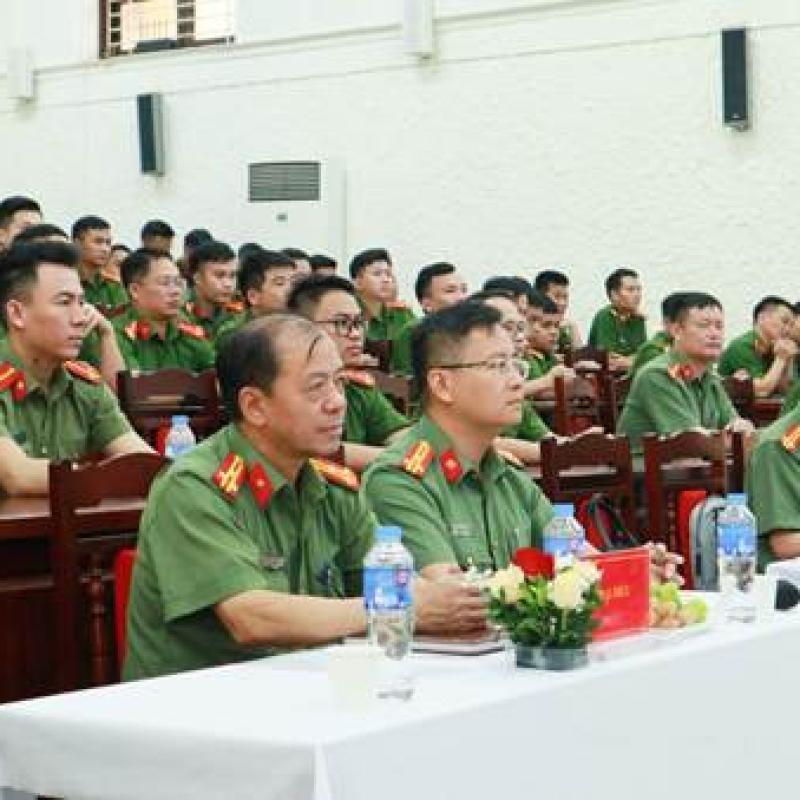 Khoa An ninh chính trị nội bộ tổ chức Câu lạc bộ Nghiệp vụ dành cho học viên Trung đội LT14
