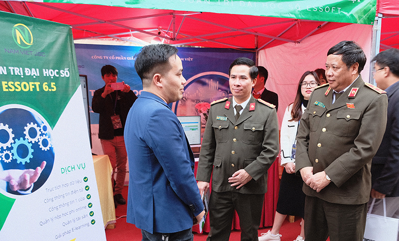 https://hvannd.bocongan.gov.vn/Content/Uploads/44628ed6-c3a9-4235-ba83-25fc2fb787beimage-20221223133124-20.jpeg