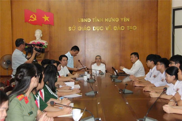 Học viện An ninh nhân dân tham gia tuyên truyền, tập huấn về chuyển đổi số, kỹ năng số và an ninh mạng cho học sinh tỉnh Hưng Yên