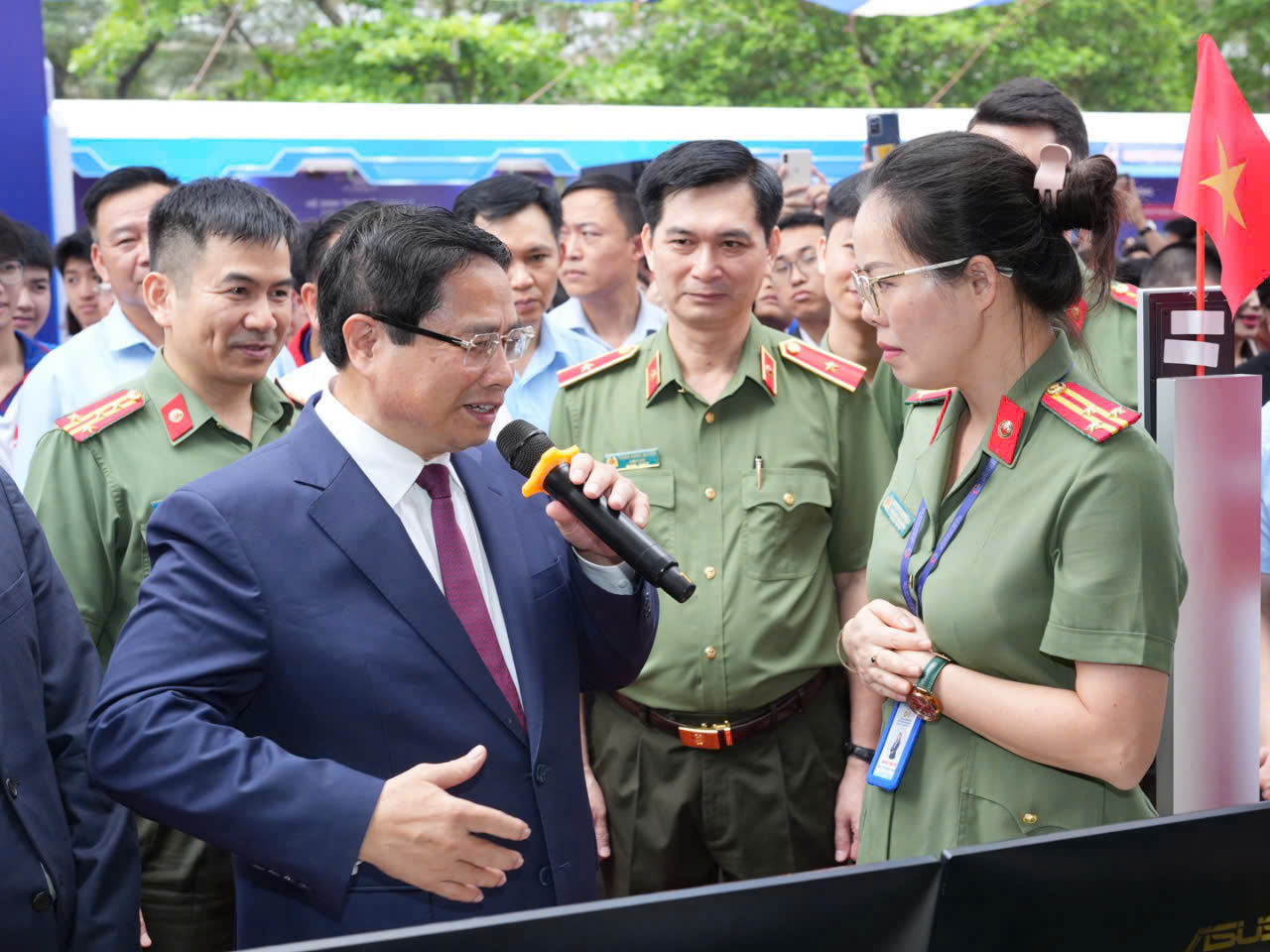 https://hvannd.edu.vn/Content/Uploads/d5e0ce86-6212-4caf-bbb0-5767118eef48image-20250424174705-3.jpeg