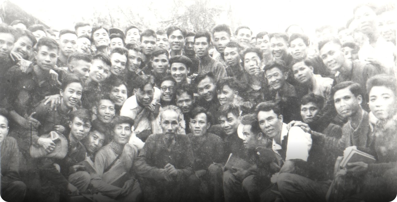 Chủ tịch Hồ Chí Minh đến huấn thị lớp Tổng phản công I (lớp Huấn luyện Công an trung cấp khoá VII), Trường Công an Trung cấp, ngày 28/4/1950